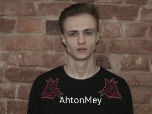 AhtonMey Zizi X