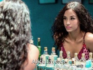 AliciaLaverde Zizi X