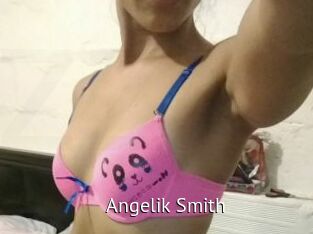 Angelik_Smith