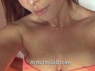 AntonellaBroke