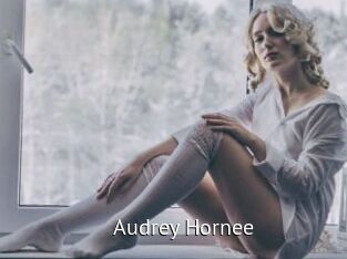 Audrey_Hornee