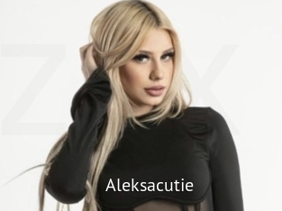 aleksacutie Zizi X