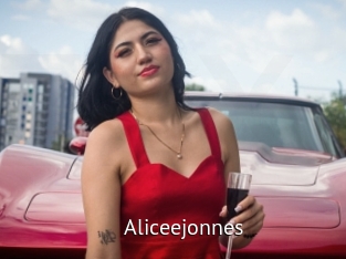 aliceejonnes Zizi X