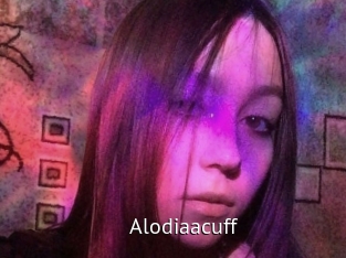 alodiaacuff Zizi X