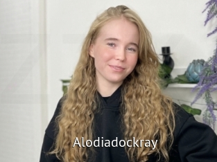 alodiadockray Zizi X