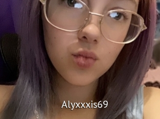 Alyxxxis69