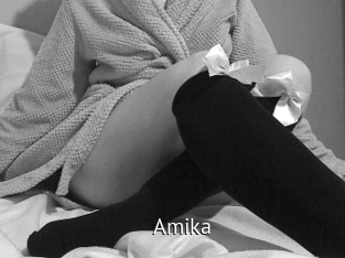 amika Zizi X
