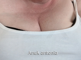 Anuk_antonia