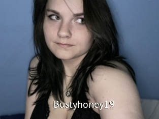 Bustyhoney19
