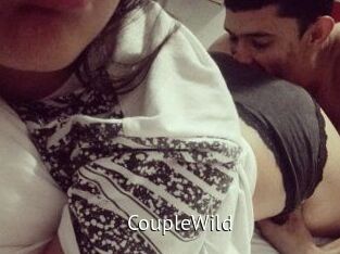 Couple_Wild