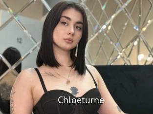 Chloeturne