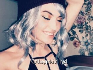 collegekid_lyd Zizi X