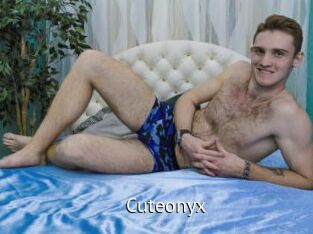 cuteonyx Zizi X