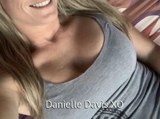 Danielle_Davis_XO