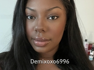 Demixoxo6996