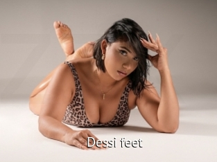 Dessi_feet