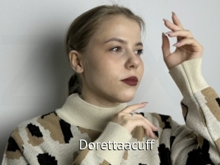 Dorettaacuff
