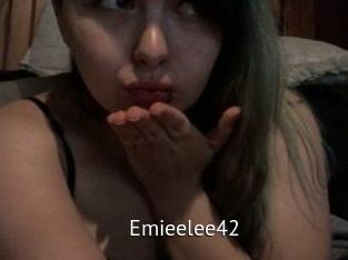 Emieelee42