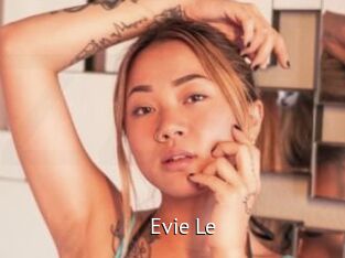 Evie_Le