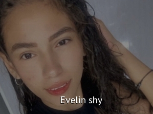Evelin_shy