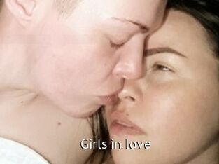 Girls_in_love