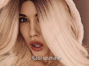 gloriasmaile Zizi X