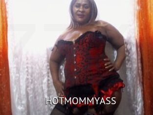 HOTMOMMYASS