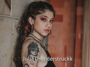 JuliaThunderstruckk