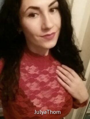 JulyaThom