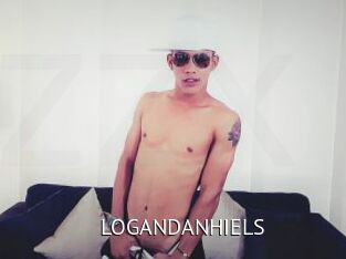 LOGANDANHIELS Zizi X