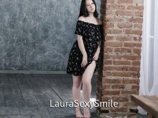 LauraSexySmile
