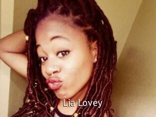 Lia_Lovey