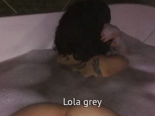 Lola_grey