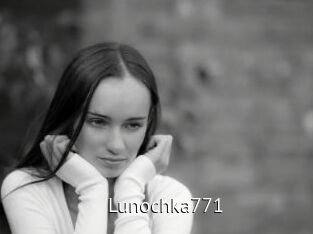 Lunochka771 Zizi X