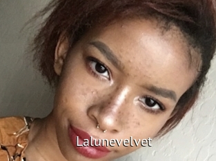 Lalunevelvet
