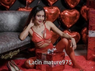 Latin_mature975