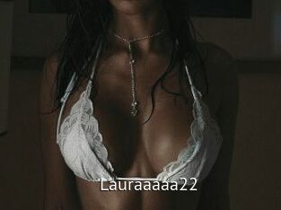 Lauraaaaa22