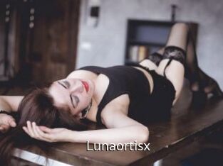 Lunaortisx