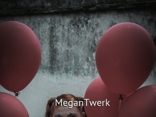 MeganTwerk Zizi X
