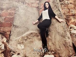 Mia19