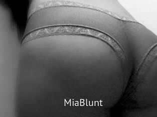 MiaBlunt