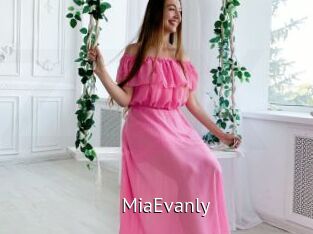 MiaEvanly