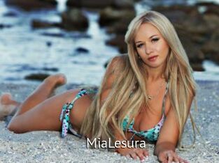 MiaLesura Zizi X