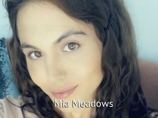 Mia_Meadows