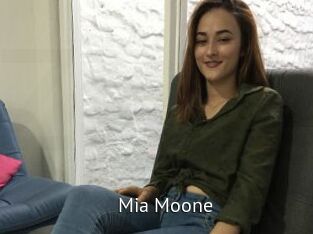 Mia_Moone