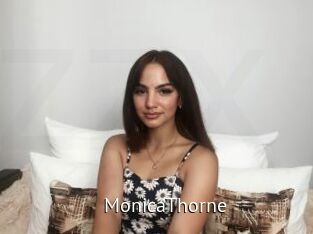 MonicaThorne Zizi X