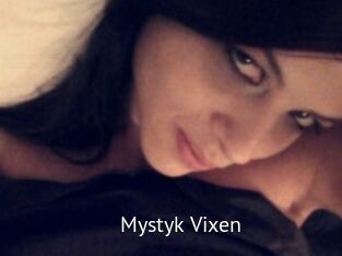 Mystyk_Vixen