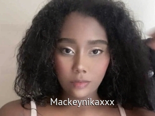 Mackeynikaxxx