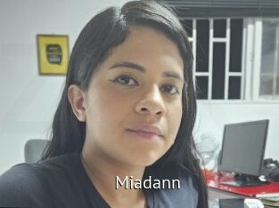 miadann Zizi X