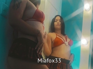 Miafox33